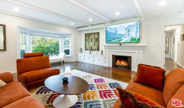 2771 CLUB Drive, Los Angeles, CA 90064