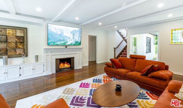 2771 CLUB Drive, Los Angeles, CA 90064