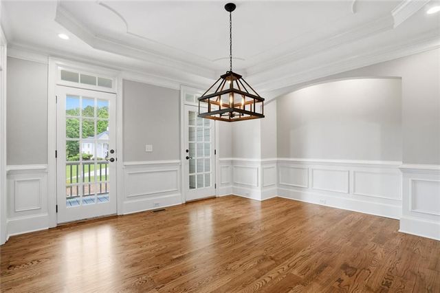 315 Lake Bend Court, Milton, GA 30004