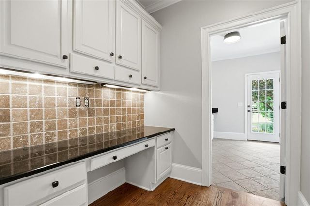 315 Lake Bend Court, Milton, GA 30004