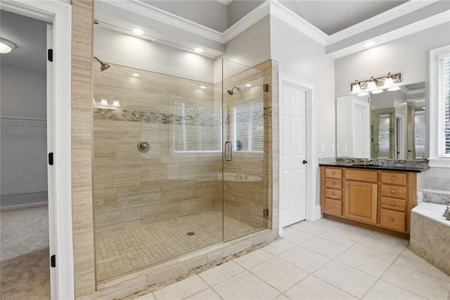 315 Lake Bend Court, Milton, GA 30004