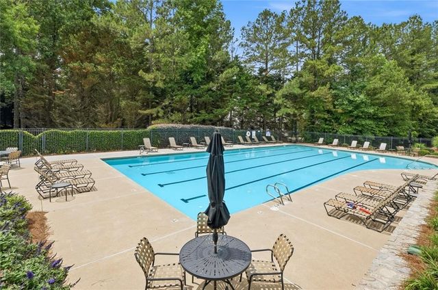 315 Lake Bend Court, Milton, GA 30004
