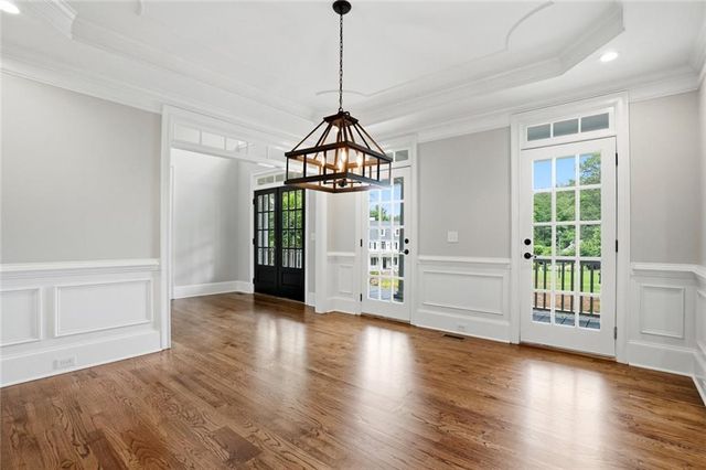 315 Lake Bend Court, Milton, GA 30004