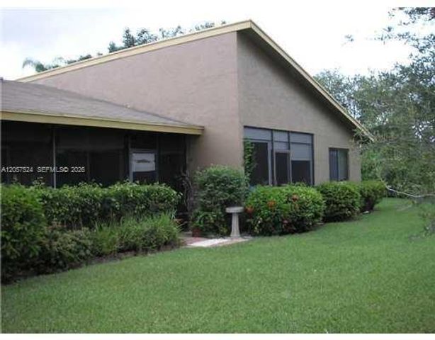 459 Lakeview Dr 2, Weston, FL 33326