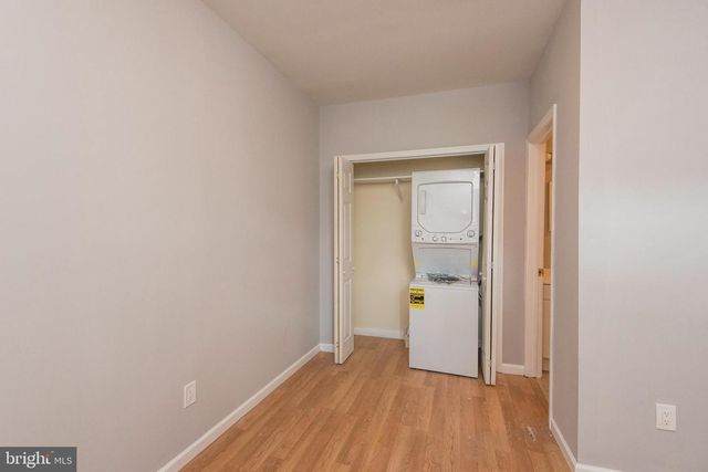 2501 CARPENTER ST, Philadelphia, PA 19146