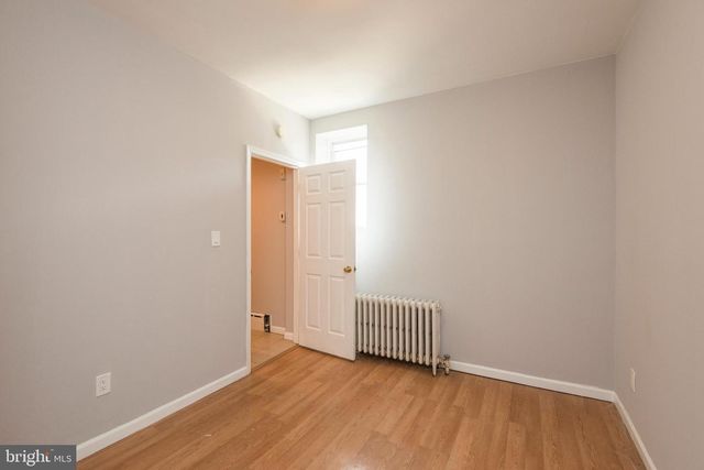 2501 CARPENTER ST, Philadelphia, PA 19146