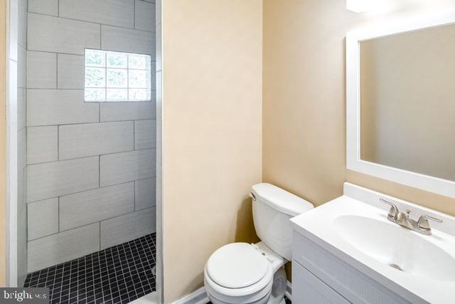 2501 CARPENTER ST, Philadelphia, PA 19146