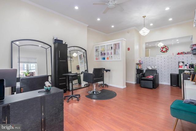 2501 CARPENTER ST, Philadelphia, PA 19146