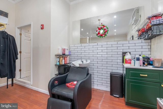 2501 CARPENTER ST, Philadelphia, PA 19146