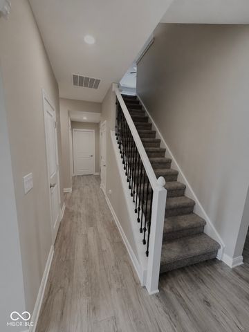 6262 Dugan Drive, Whitestown, IN 46075