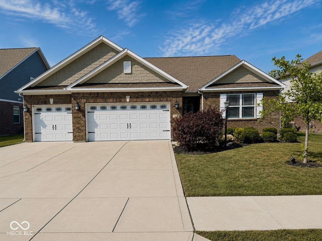 6262 Dugan Drive, Whitestown, IN 46075