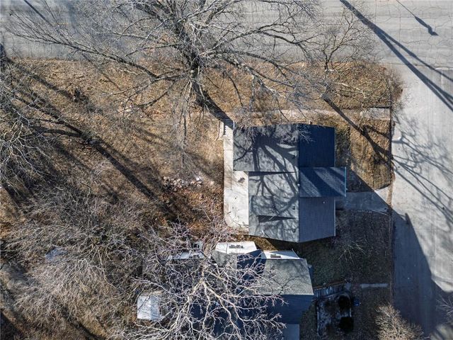 601 S 7th Street, Leavenworth, KS 66048