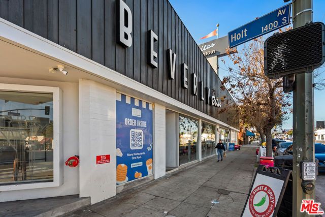 1431 S Holt Avenue, Los Angeles, CA 90035