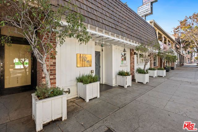 1431 S Holt Avenue, Los Angeles, CA 90035