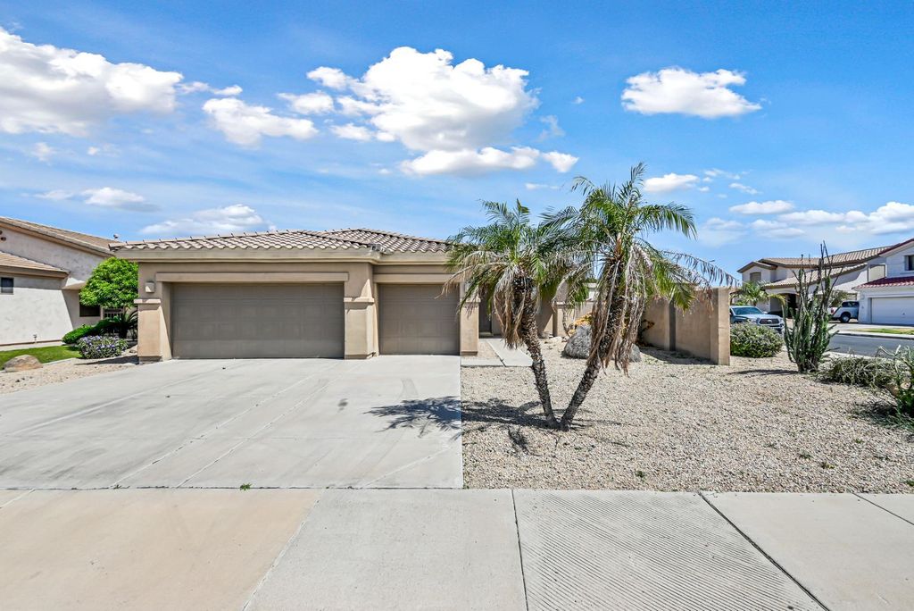 3703 N 145th Drive, Goodyear, AZ 85395