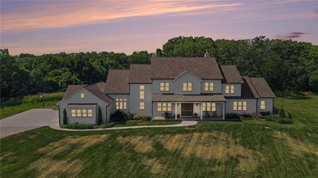 25590 Bundschu Road, Independence, MO 64056