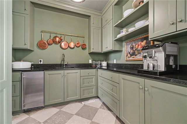 25590 Bundschu Road, Independence, MO 64056