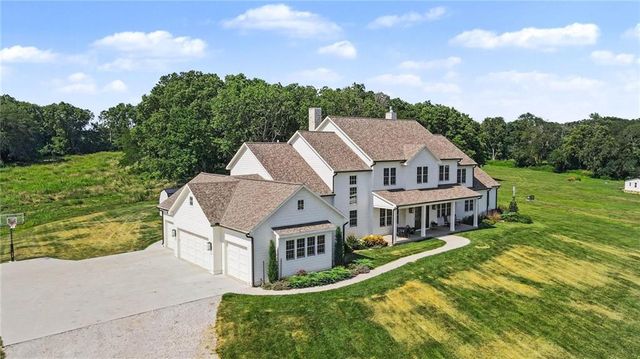 25590 Bundschu Road, Independence, MO 64056
