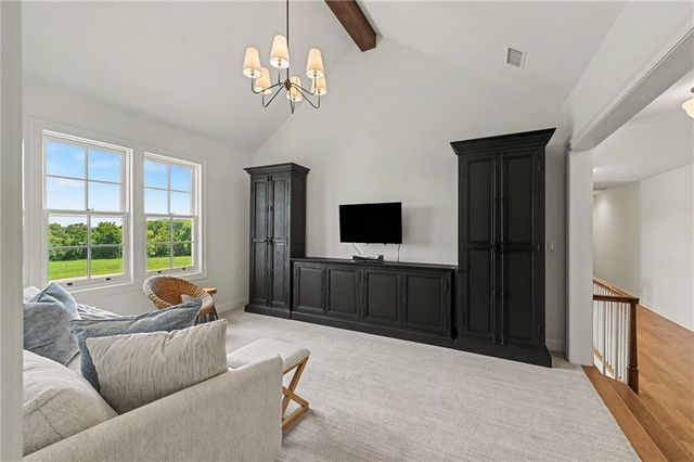 25590 Bundschu Road, Independence, MO 64056