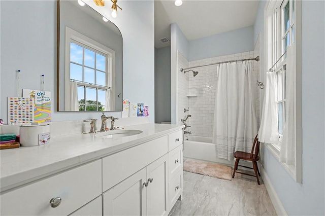 25590 Bundschu Road, Independence, MO 64056