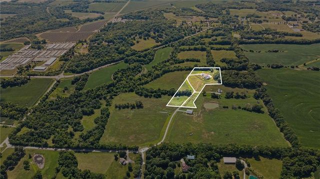 25590 Bundschu Road, Independence, MO 64056