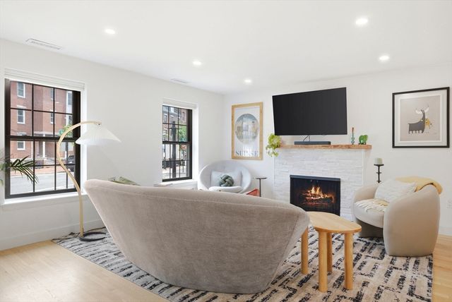 100 Main Street 2, Boston, MA 02129