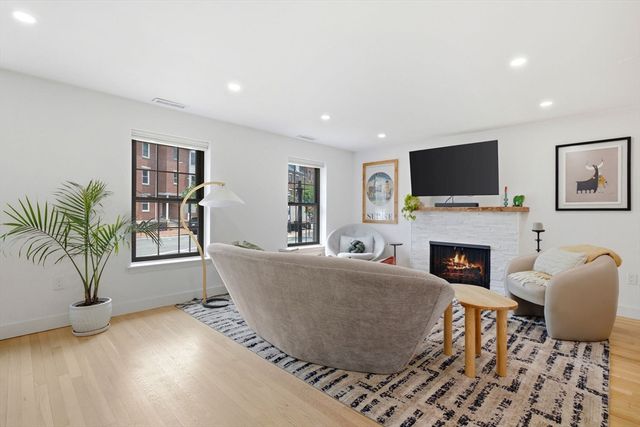 100 Main Street 2, Boston, MA 02129