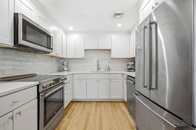 100 Main Street 2, Boston, MA 02129