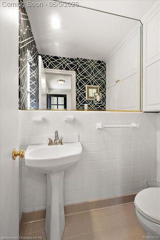 1257 Audubon Road, Grosse Pointe, MI 48230