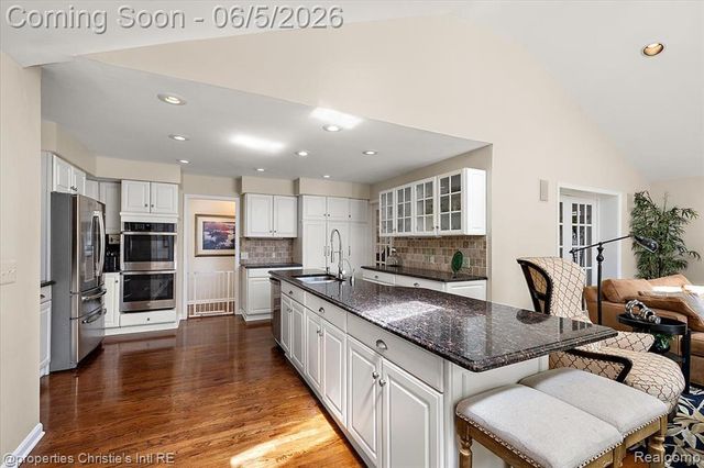 1257 Audubon Road, Grosse Pointe, MI 48230