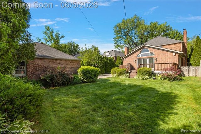 1257 Audubon Road, Grosse Pointe, MI 48230
