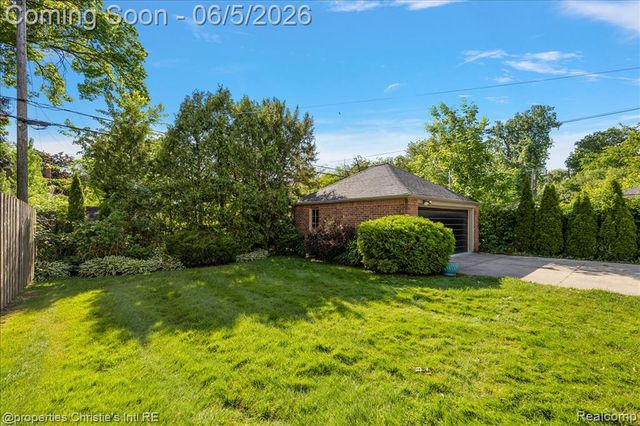 1257 Audubon Road, Grosse Pointe, MI 48230