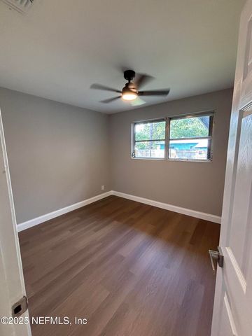 4738 HARLOW Boulevard, Jacksonville, FL 32210