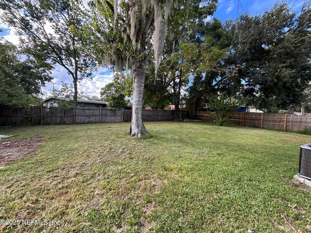 4738 HARLOW Boulevard, Jacksonville, FL 32210