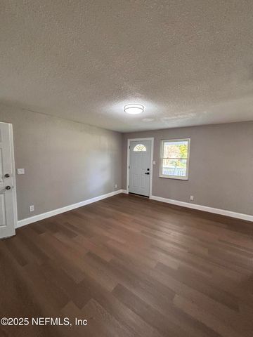 4738 HARLOW Boulevard, Jacksonville, FL 32210
