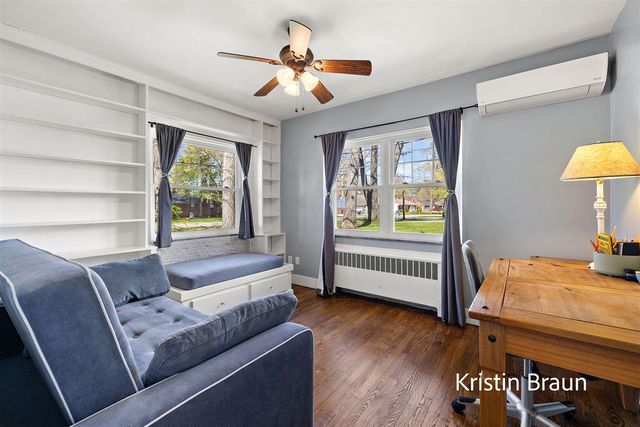 4078 Highgate Road, Norton Shores, MI 49441