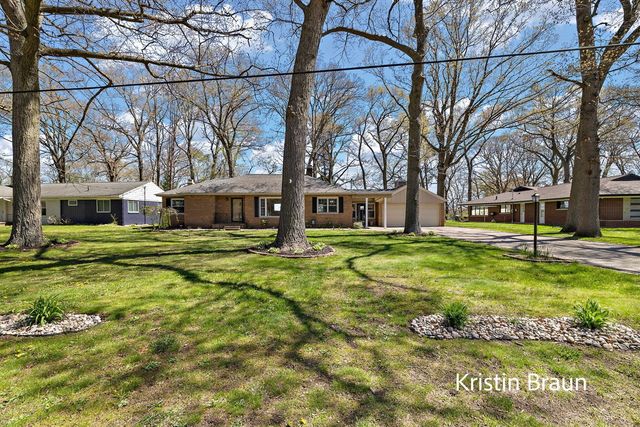 4078 Highgate Road, Norton Shores, MI 49441