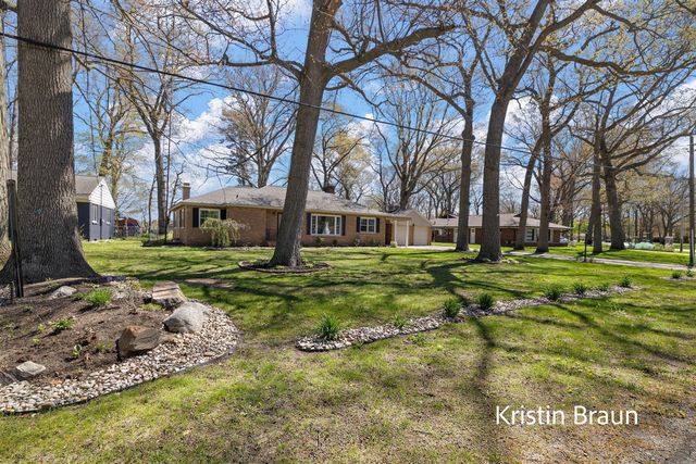 4078 Highgate Road, Norton Shores, MI 49441