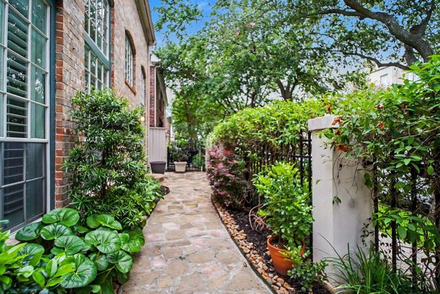 5325 Fayette Street, Houston, TX 77056