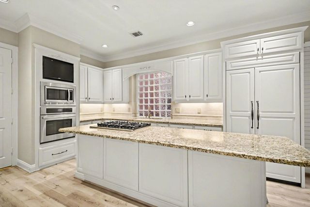5325 Fayette Street, Houston, TX 77056