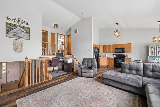 25724 S Red Stable Lane, Channahon, IL 60410