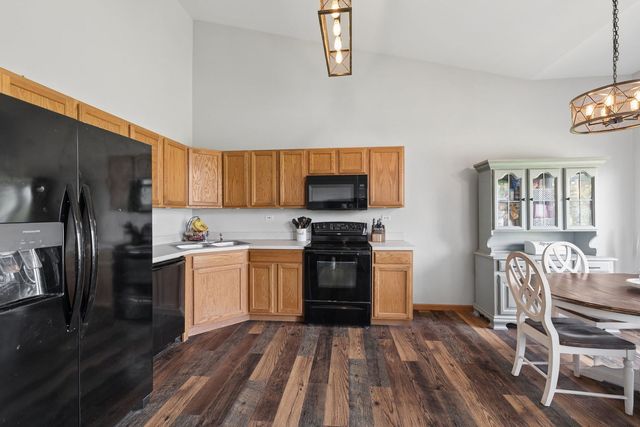 25724 S Red Stable Lane, Channahon, IL 60410