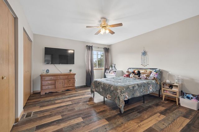 25724 S Red Stable Lane, Channahon, IL 60410