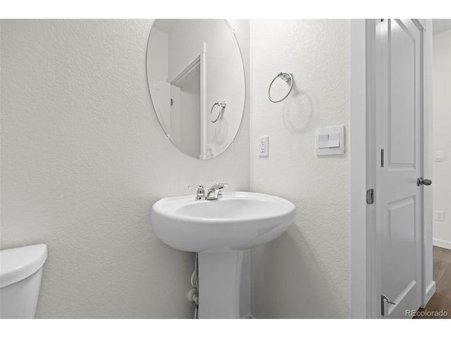 4633 Kipp Pl, Brighton, CO 80601