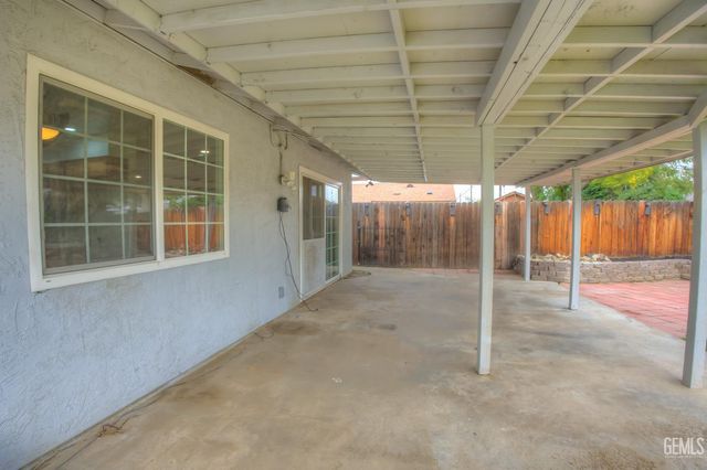 4600 Alexander Street, Bakersfield, CA 93307