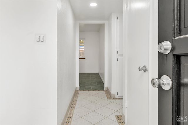 4600 Alexander Street, Bakersfield, CA 93307