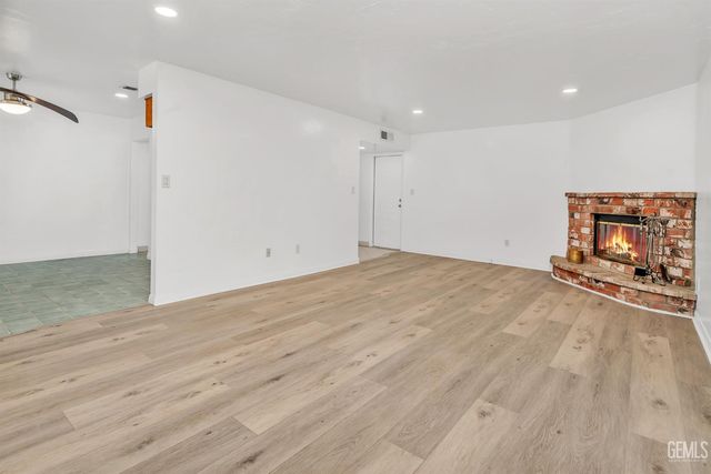 4600 Alexander Street, Bakersfield, CA 93307