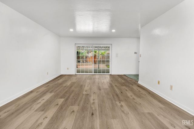 4600 Alexander Street, Bakersfield, CA 93307