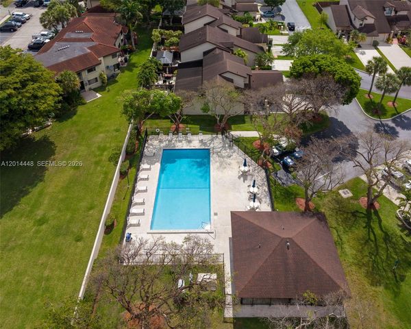 10335 SW 137th Ct, Miami, FL 33186