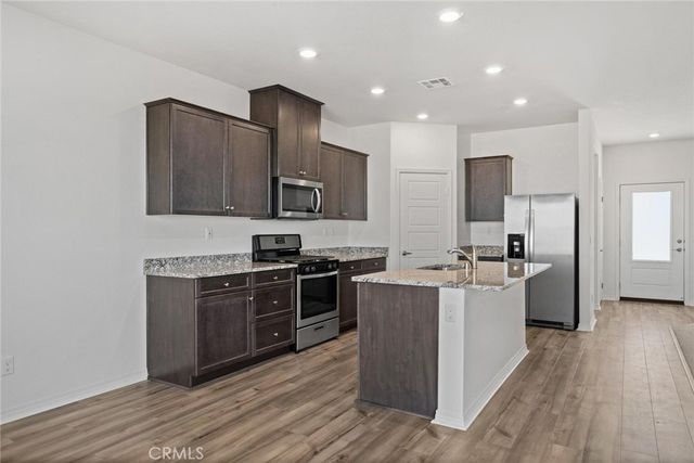 11184 Mesa Linda Street, Victorville, CA 92392